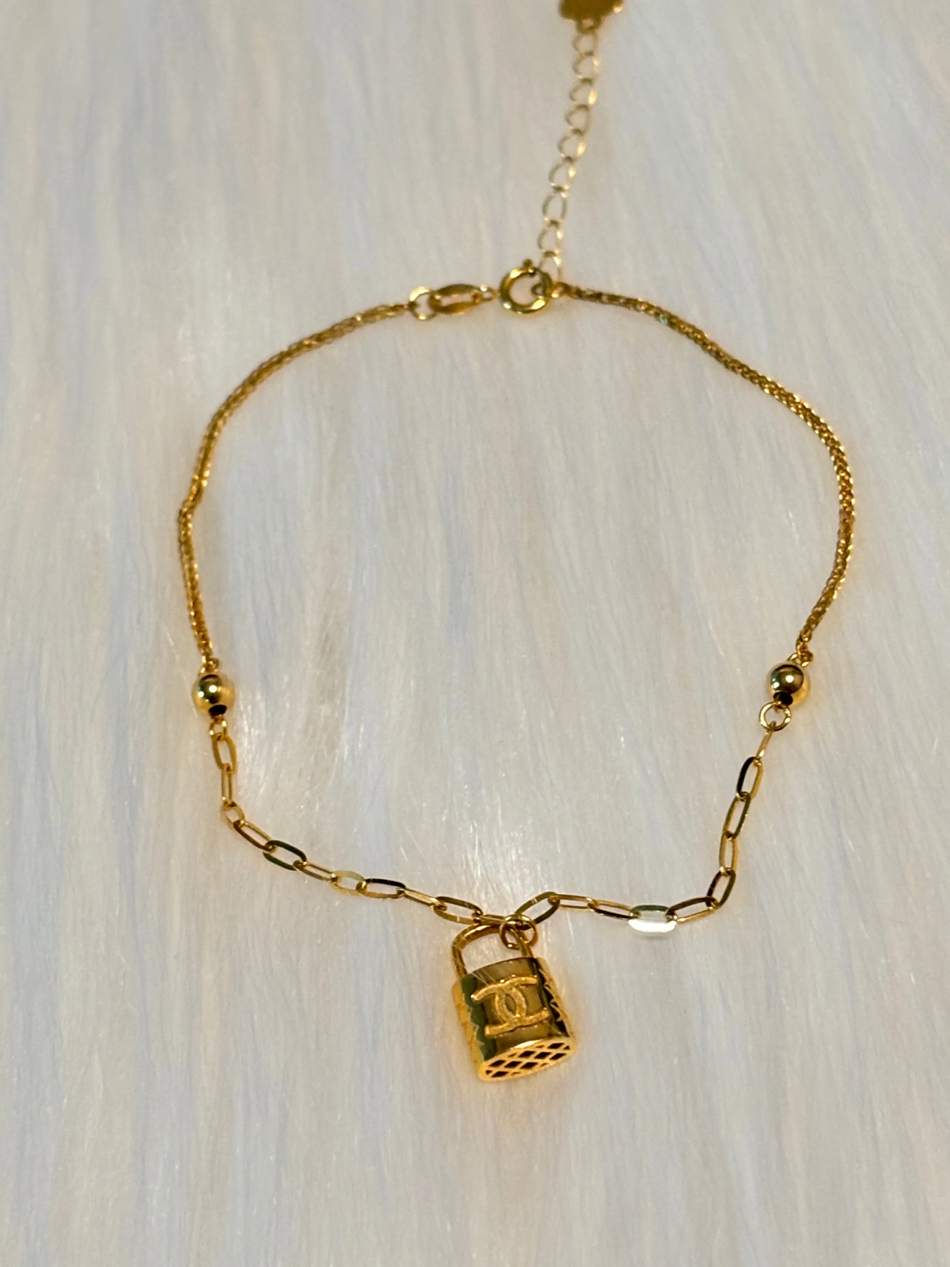 18K Gold Bracelet with Padlock Charm