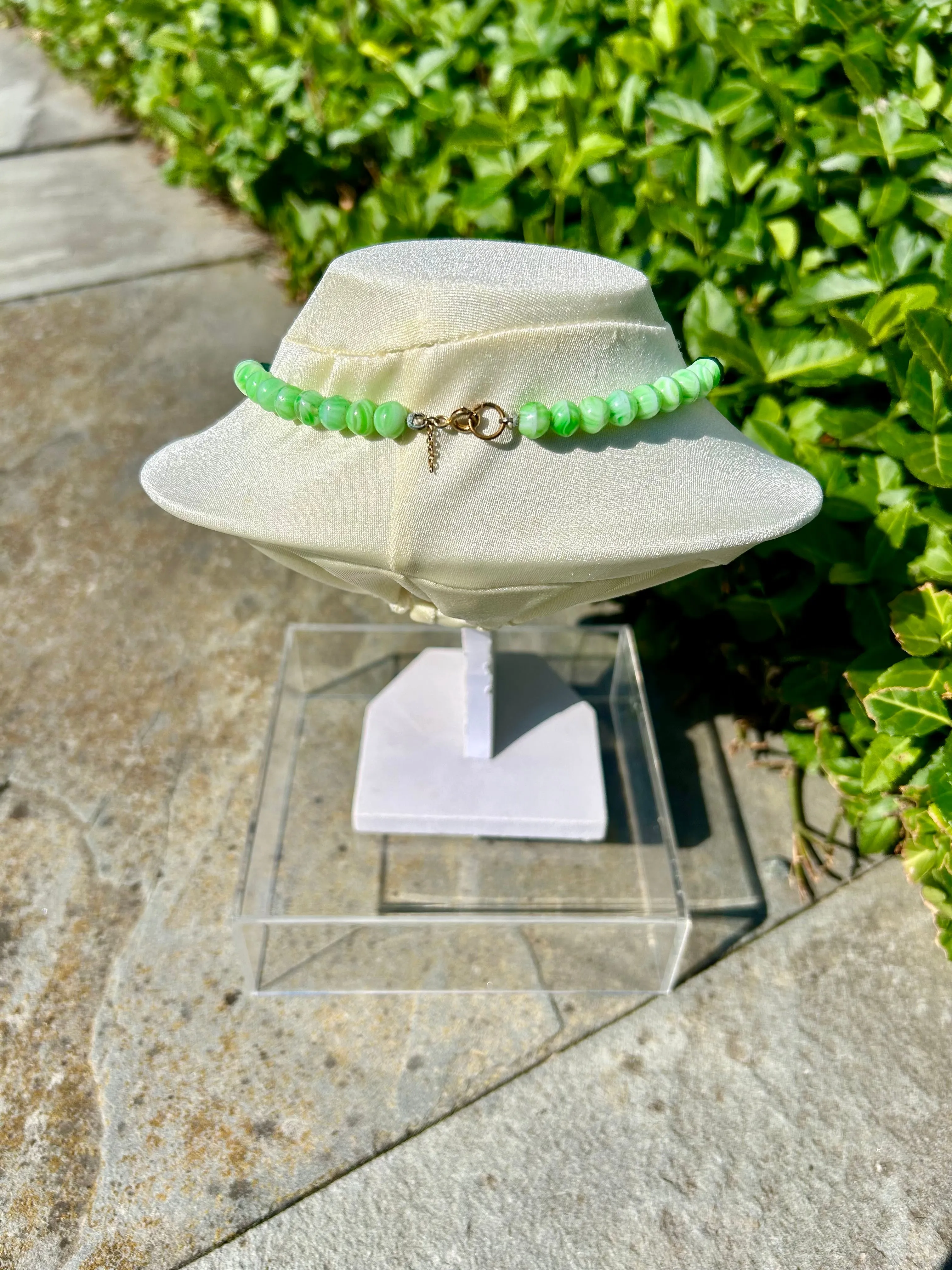 1930s Green Glass Necklace