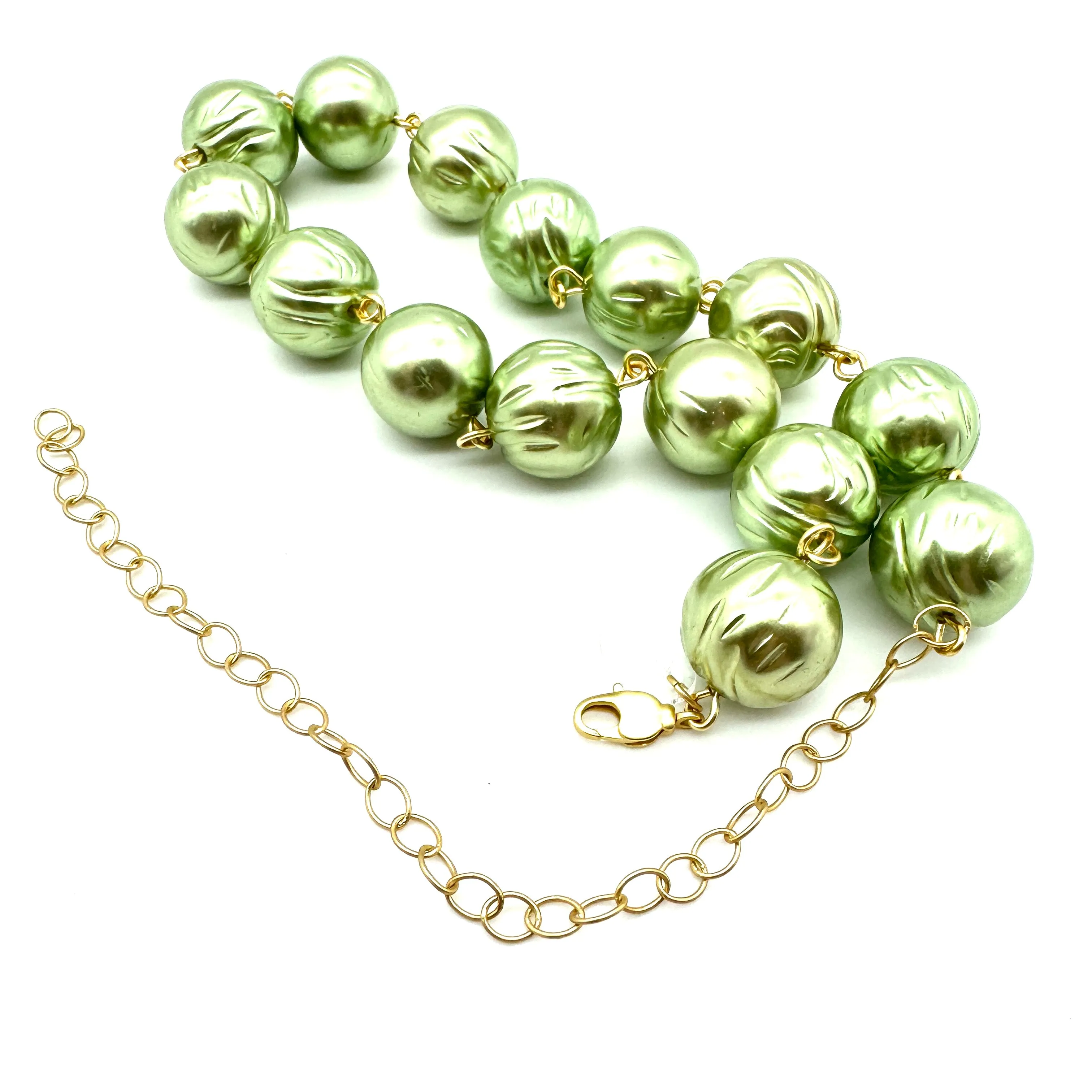 Green Wrinkled Pearls Amelia Necklace