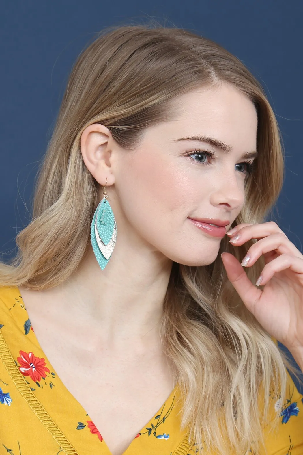 Hde2235 - Three Layer Fringe Leather Marquise Earrings