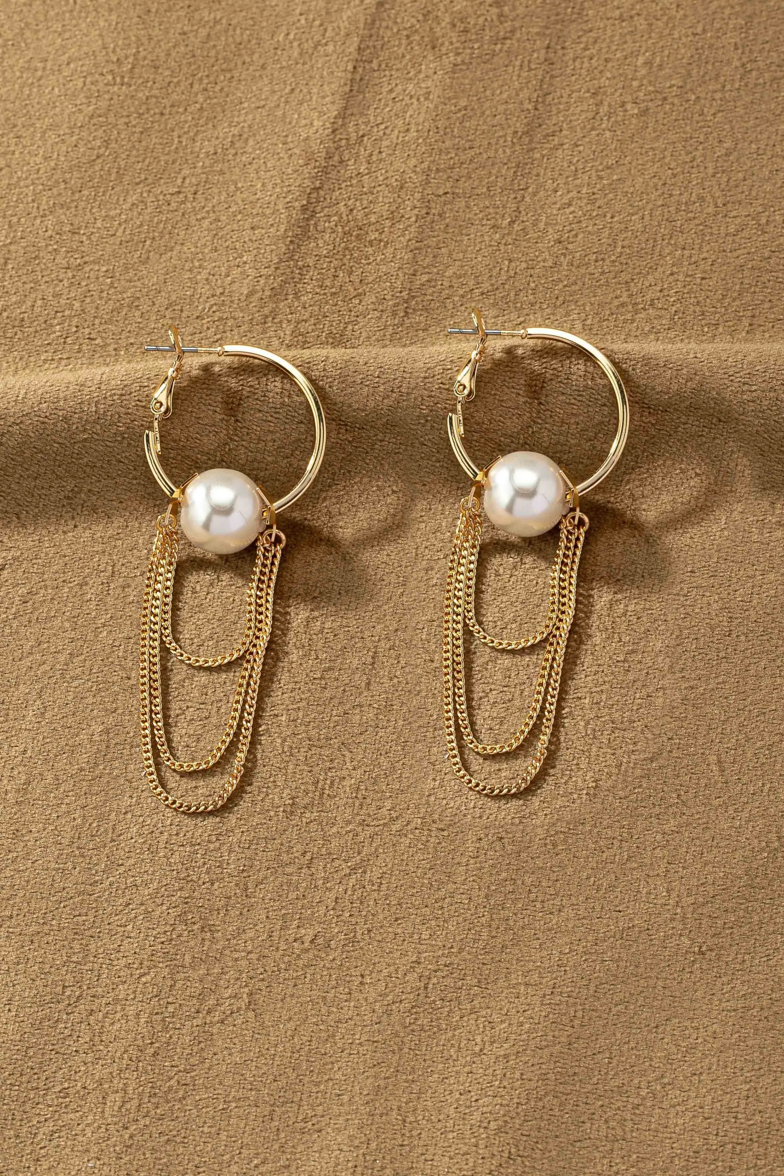 Hoop w/Pearl & Mini Curb Chain Drop Earrings