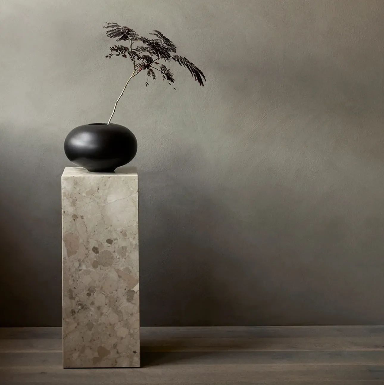 Plinth Pedestal - Sand Kunis Breccia