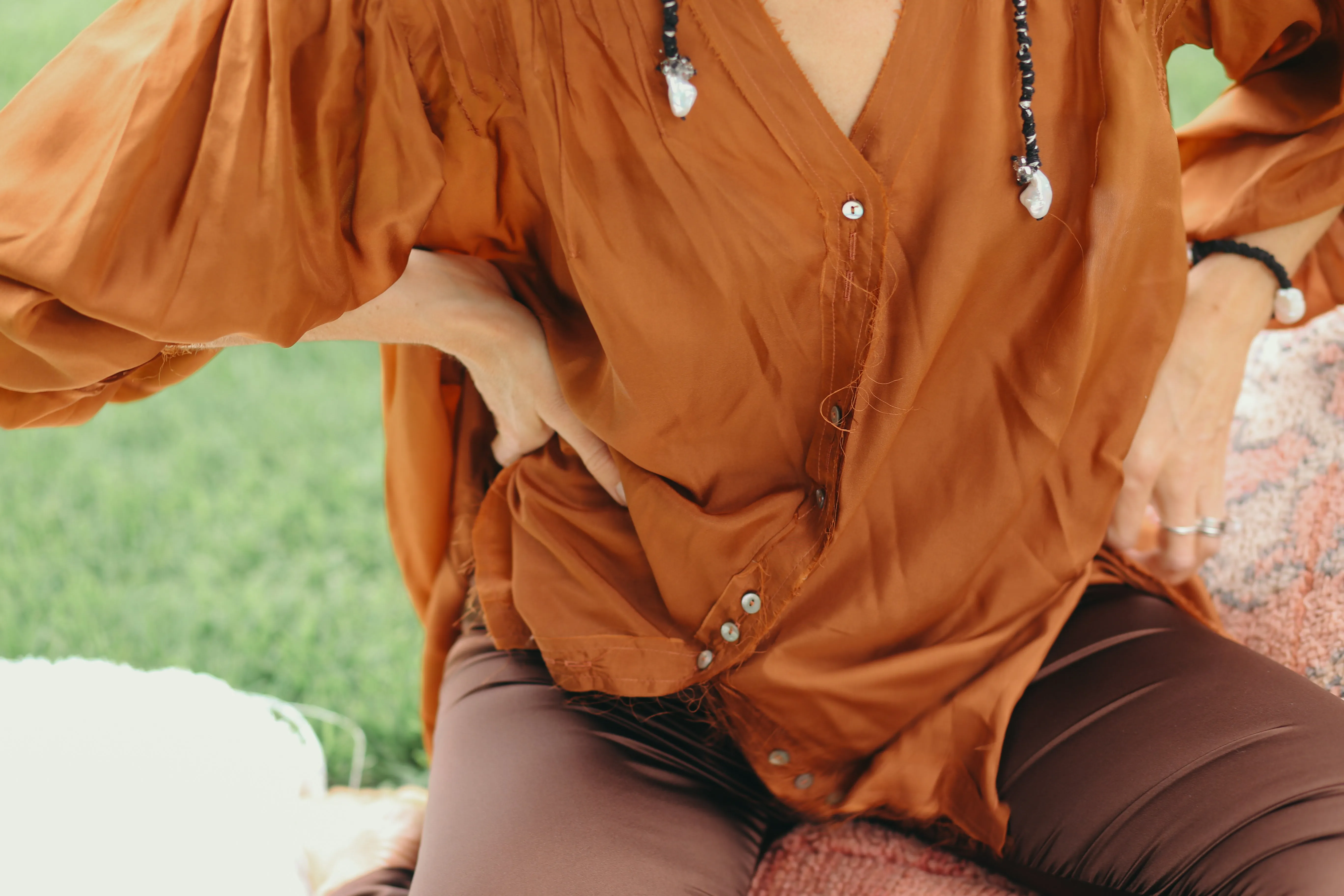 Silk Drop Pearl Lariat Necklace With Quartz
