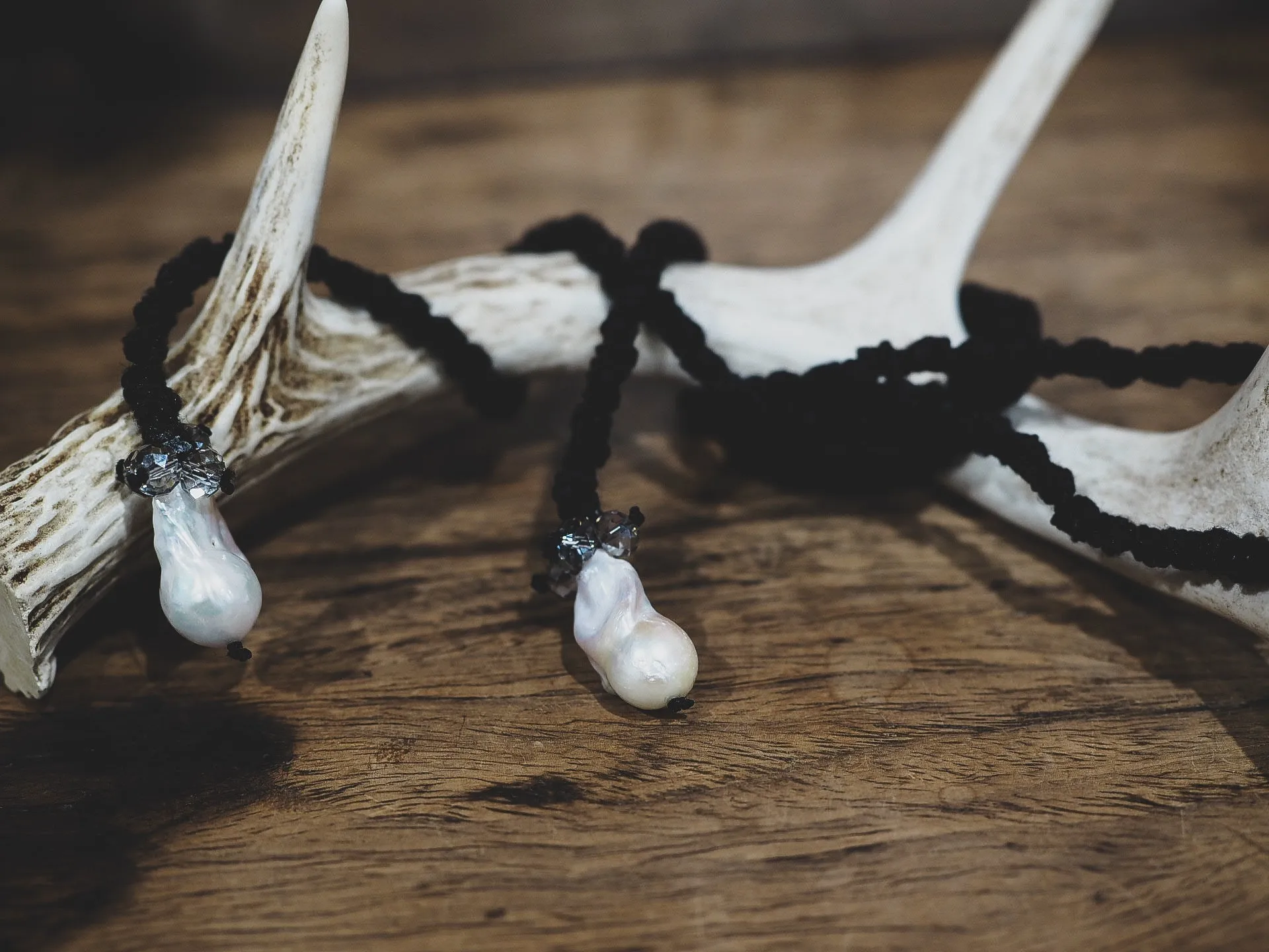 Silk Drop Pearl Lariat Necklace With Quartz