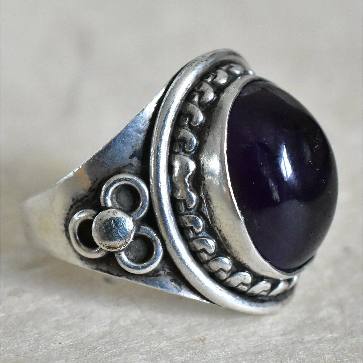 Vintage Design Amethyst Crystal Silver Ring - Perfect Jewellery Gift
