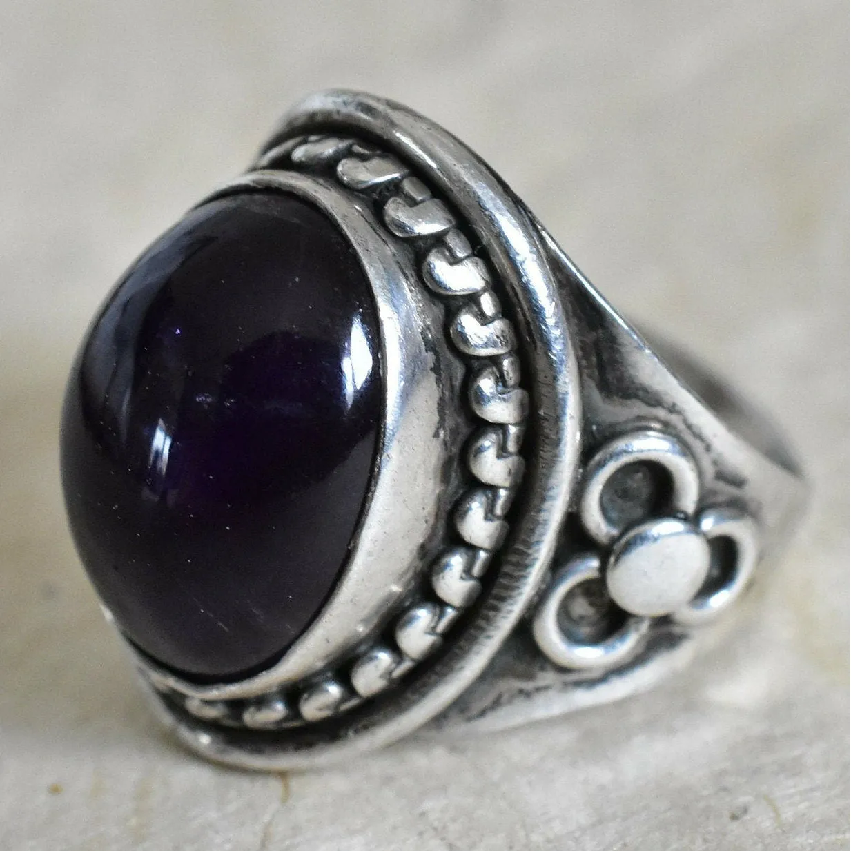 Vintage Design Amethyst Crystal Silver Ring - Perfect Jewellery Gift