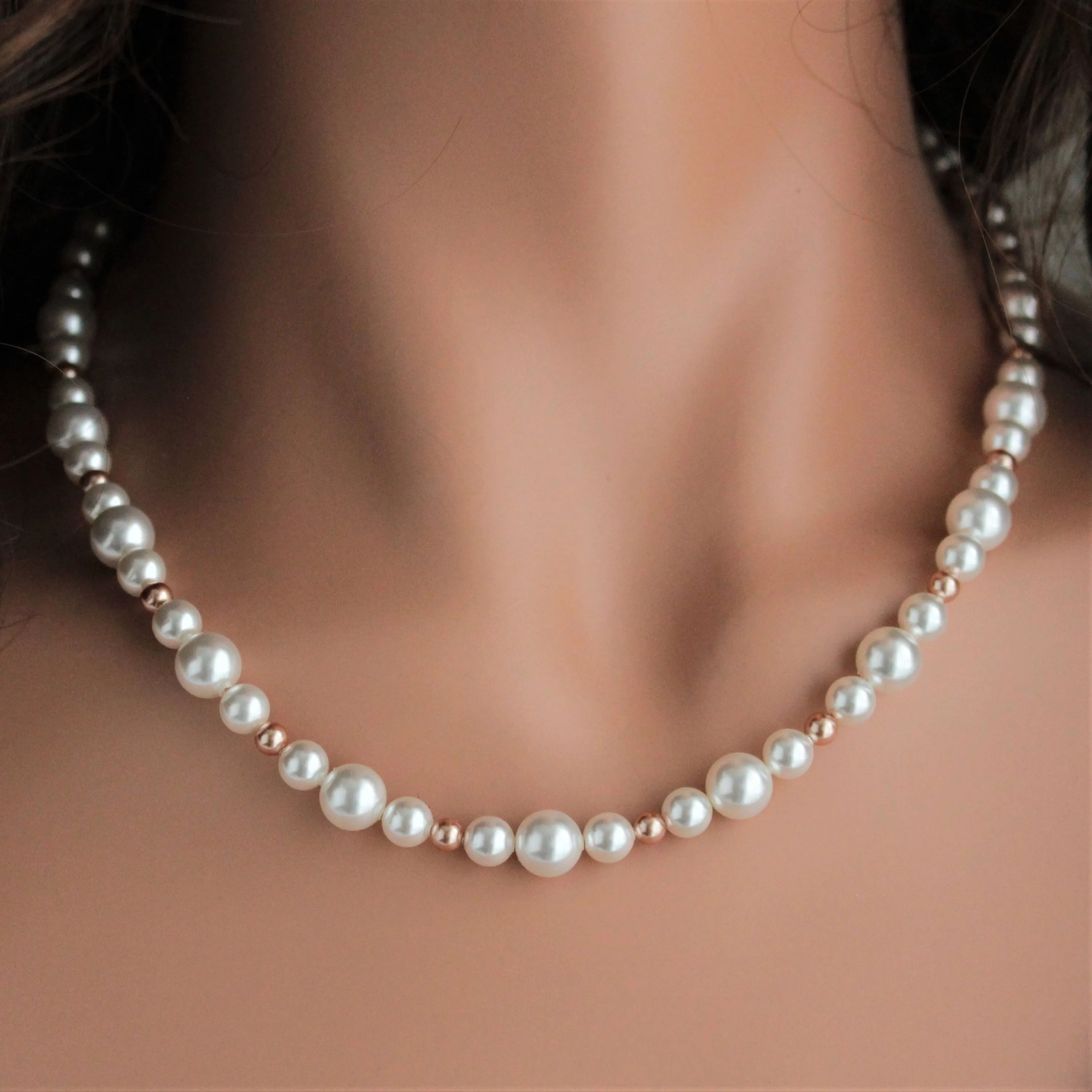 White & Rose Gold Pearl Necklace